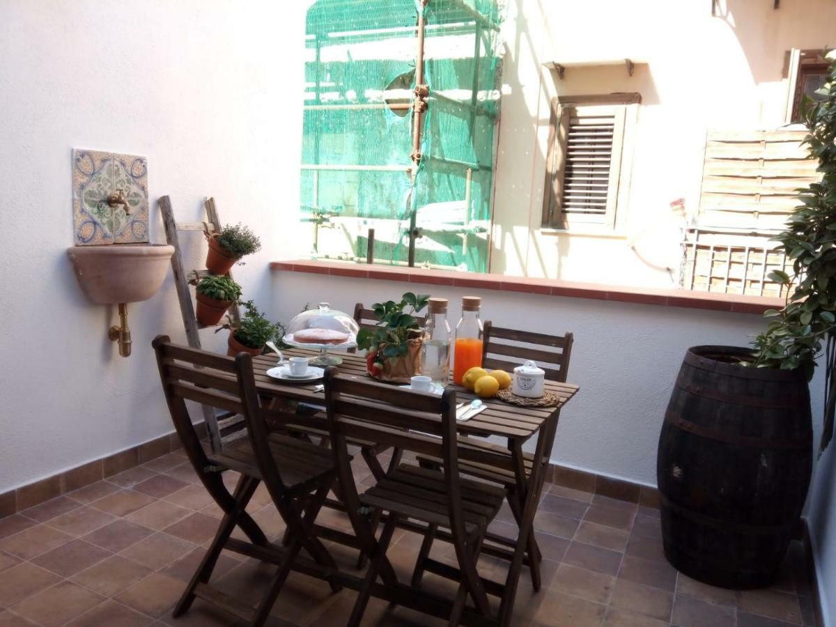 Il Terrazzino Sul Kemonia Apartment Palermo Luaran gambar