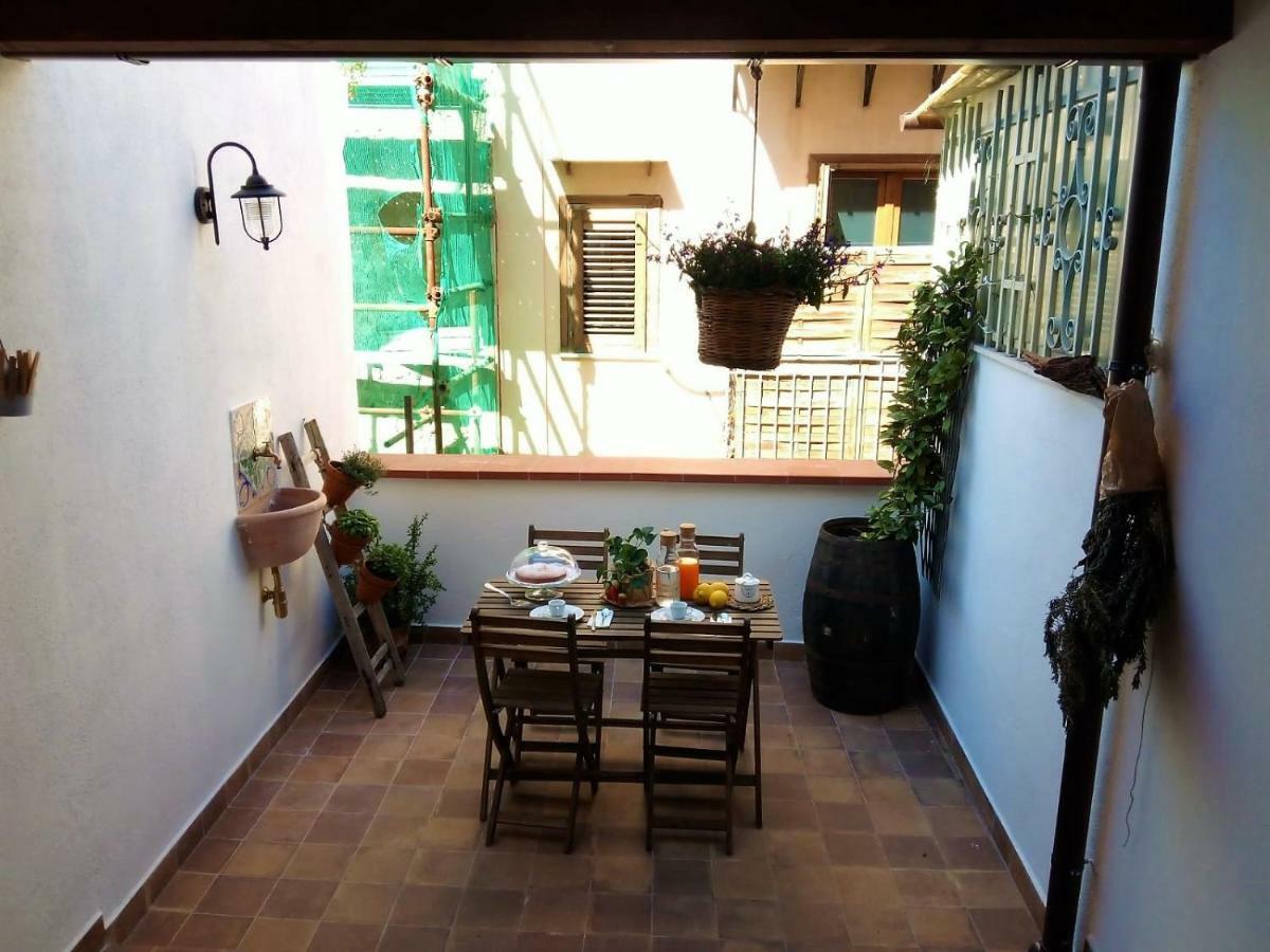 Il Terrazzino Sul Kemonia Apartment Palermo Luaran gambar